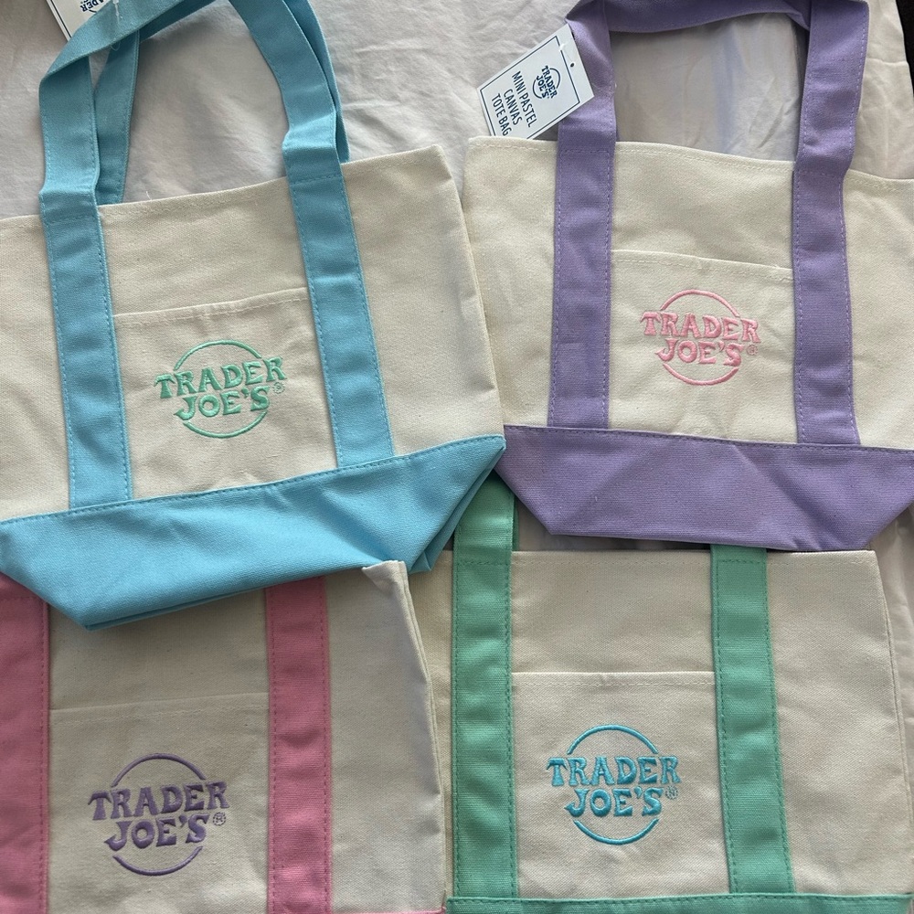 Trader Joe's Canvas Tote Bags Set (4)